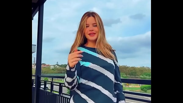 gostosa de shortinho