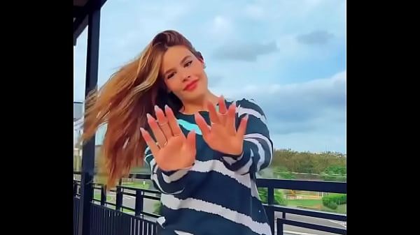 Gostosa de shortinho