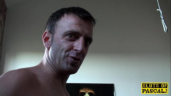 Brit femdom facefucked by maledom