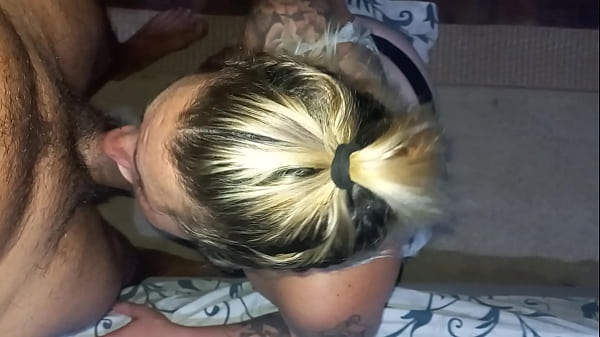 Breakfast cum deepthroat