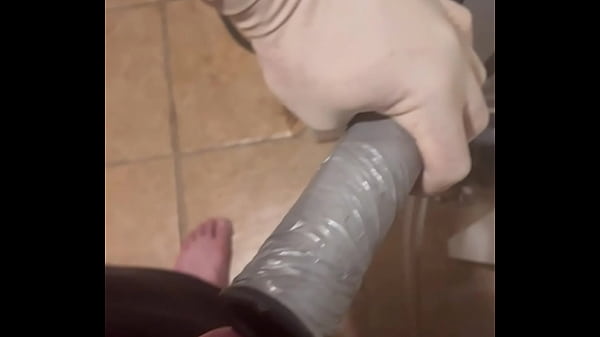 husbend wife er booms milks drinkng