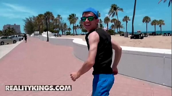 (Jordi, Kali Roses, Rose Monroe, Harmony Wonder) - Pants Prank Gone Wrong - Reality Kings