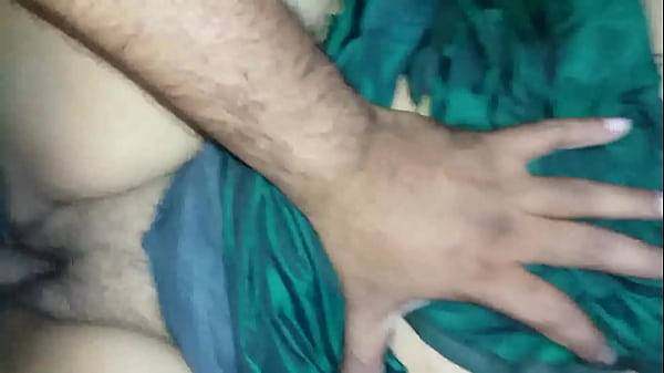 Download Video - Vijji boob press and fuck in dark green saree