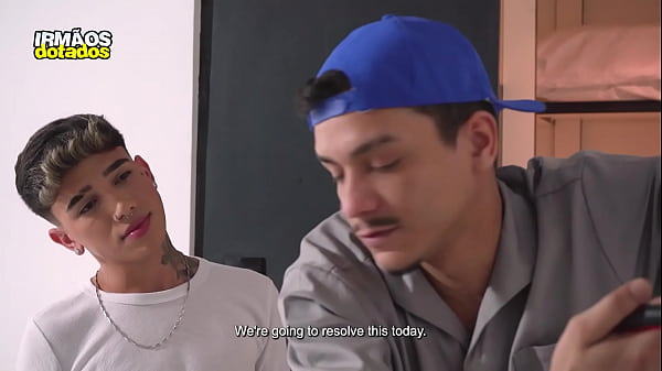 Download Video - O ELETRICISTA FODEU MEU RABO