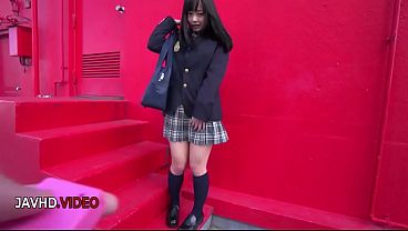 Yuu Tsujii Teases Her Shaved Pussy with a Vibrator