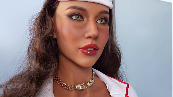 Sintwin, a real doll doctor Nina, visits her pa...