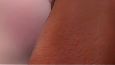 PUTINHA QUE ADORA DAR O CUZINHO