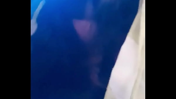 A alguien le gusta esconderse entre las sabanas