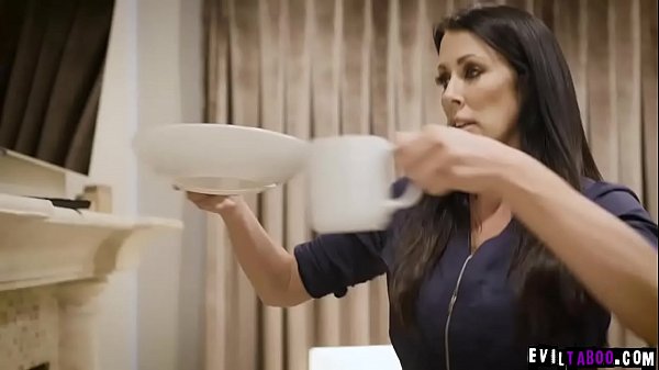 Download Video - Fuck me&excl; This scene with Alina 'the tounge' Lopez is just crazy hot&excl; The ending creampie is must see&excl;