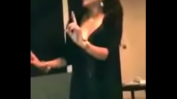 A Moroccan dances for a Saudi and sucks his cock