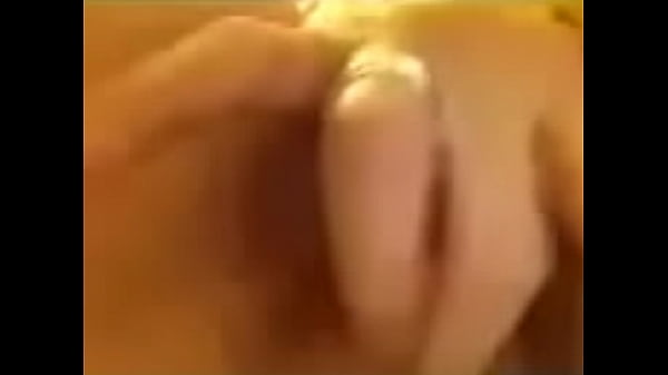 Mature mom masterbating on webcam