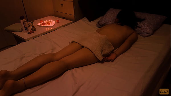 Unlimitedorgasm - 色情按摩变成他妈的，让我高潮 - 泰式无限高潮