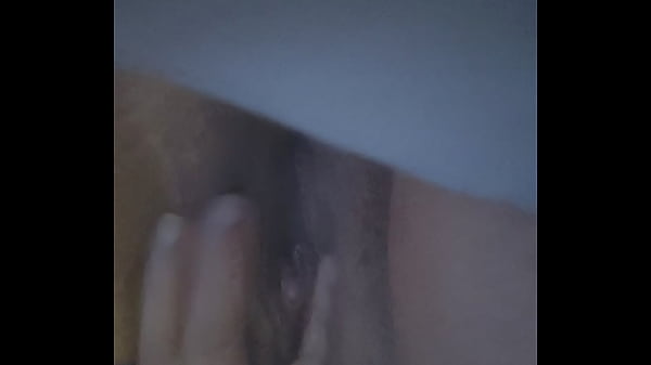 Rubbing pussy while bf is at work