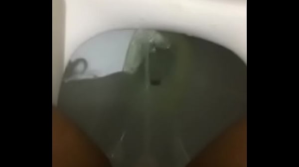 thumb pissing