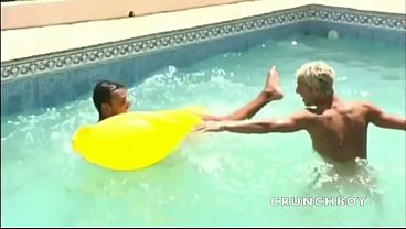 AMATOR PORN BAREBACK WITG GAY AND STRAIGHT BOY CURIOUS FOR NEW SEX EXPERIENCE NOT FREE