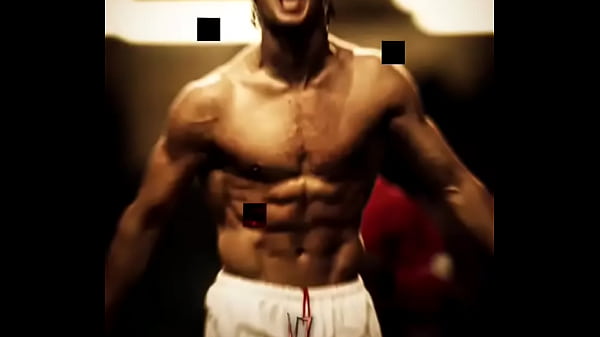 Cristiano Ronaldo botando pessi pra mamar