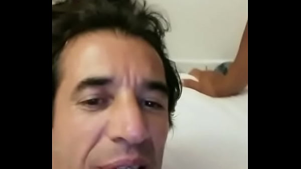 Download Video - Echando sus mecos en mi boca