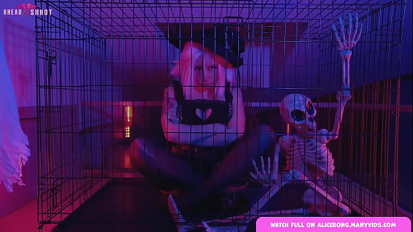 Pussyfucking for Witch on Halloween AliceBong