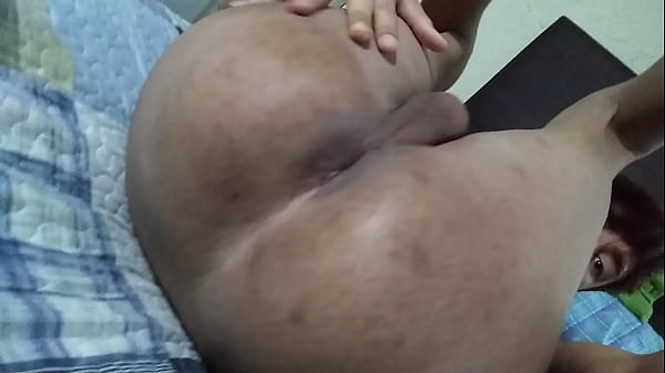 Showing my ass mí potito