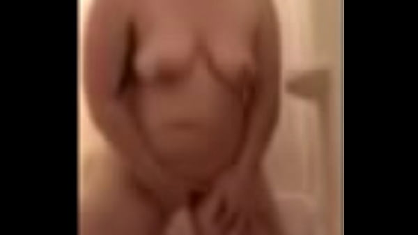 thumb sexy shower