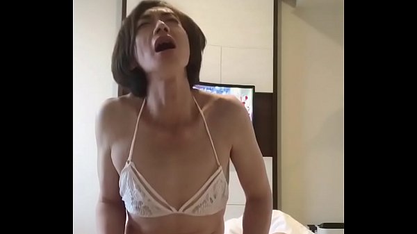 女装子みお騎乗位でイッちゃう