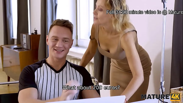 Download Video - MATURE4K&period; Lack of sex motivates mature to have affair with IT repairman