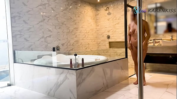 Download Video - Fugi com o vendedor de moveis na hora do almo&ccedil;o e o corno ficou sabendo - KARENKISS
