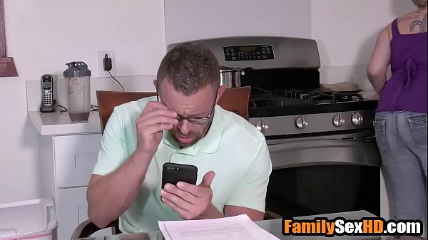 Step daughter seducing stepdad to fuck her in laundry room
