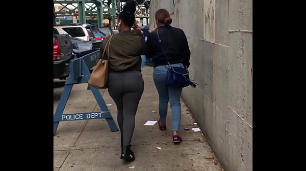 Maxbiggavely - Gran botín en spandex