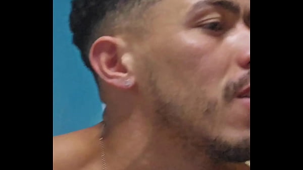 Download Video - DANDO O CU E CHEIRANDO A CUECA