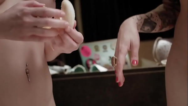 CUTS: SEX BETWEEN WOMEN | Eat candy and eat my pussy, said the hot friend