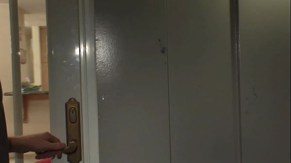 Victoria is hot, so it was easy for her to find a guy that wanted to fuck her