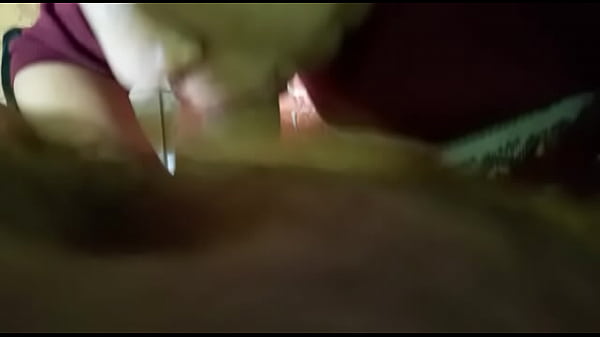 Après Avoir Suçé La Bite De Mon Co-Worker, Je Commence À Modéliser Dans Le Couloir De L'hôtel