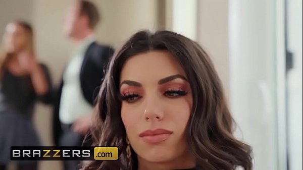 Download Video - &lpar;Darcie Dolce&comma; Desiree Dulce&comma; Van Wylde&rpar; - Stepsibling Rivalry - Brazzers