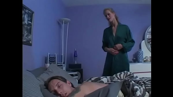 Download Video - Tall blonde milf Dawndi with nice tits gets her pussy pounded by a hard cock in bed