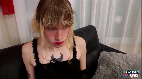 GROOBYGIRLS: Bella & The Machine