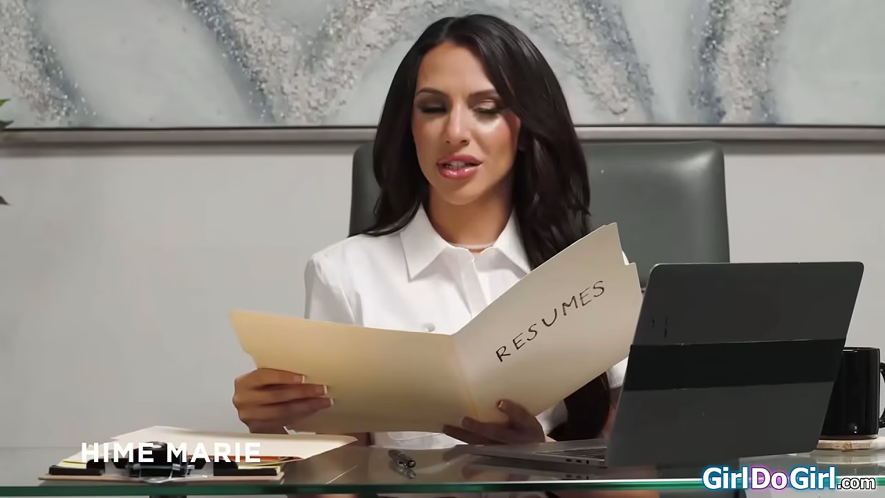 Im pussy licking my way into my new job