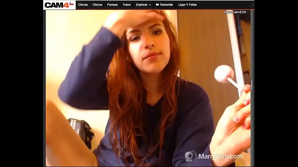 Se mete un frasco por el culo