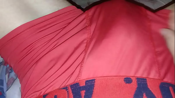 Acordei batendo frente mulher