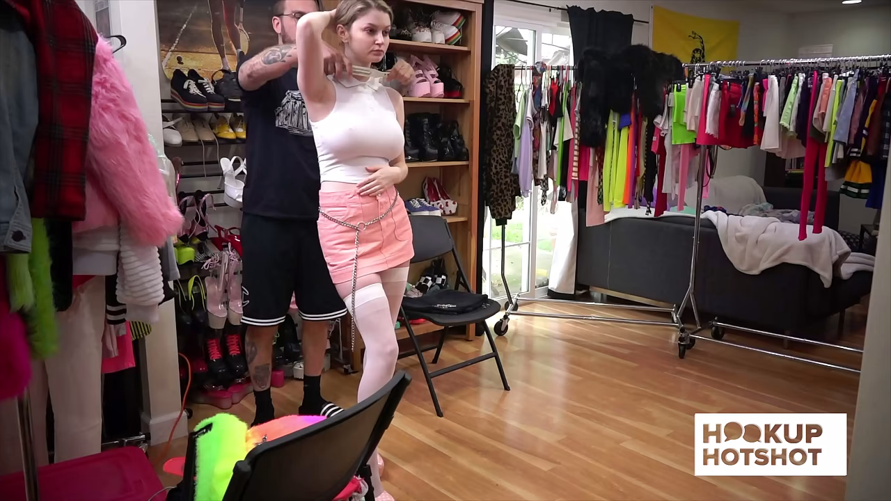 BTS - Bunny Colby Exposes Her Beautiful Curves In A Photoshoot!