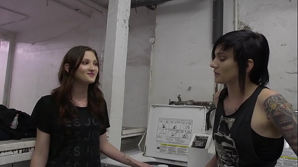 LESBIAN ATTRACTION