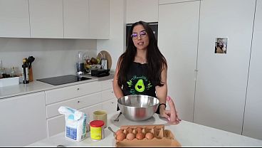JOI CEI - COOK WITH ME AND CUM ON YOUR COOKIES