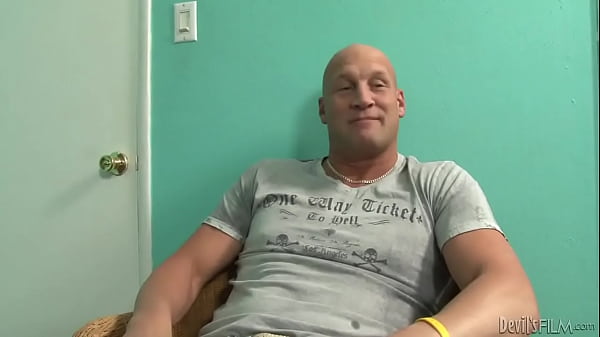 Raw Barebacking With Dizzy TS Babysitter Ryder Monroe