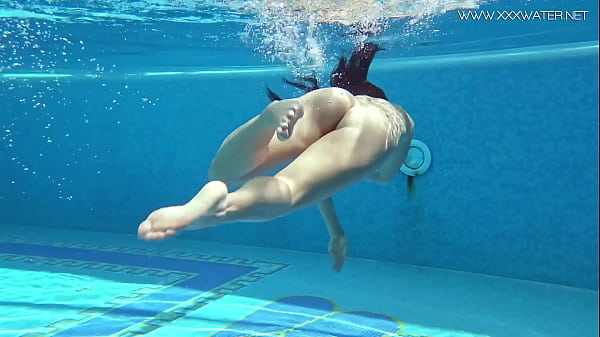 girls xxx swimming match