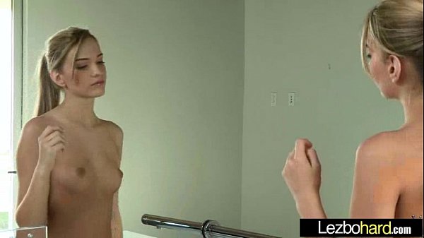 (Riley Reid & Kenna James) Teen Amazing Girls Busy In Hot Lesbo Sex Act vid-22