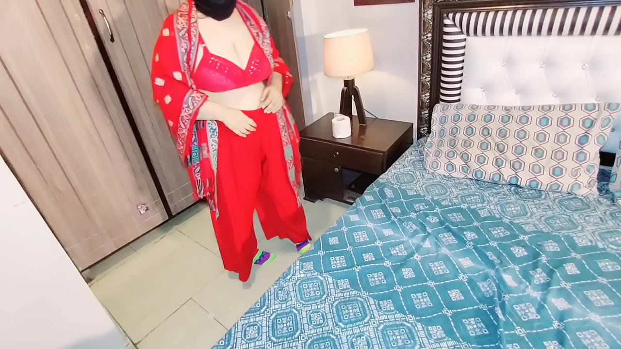 Newly married Punjabi couple hot honeymoon sex in hotel sucking dick