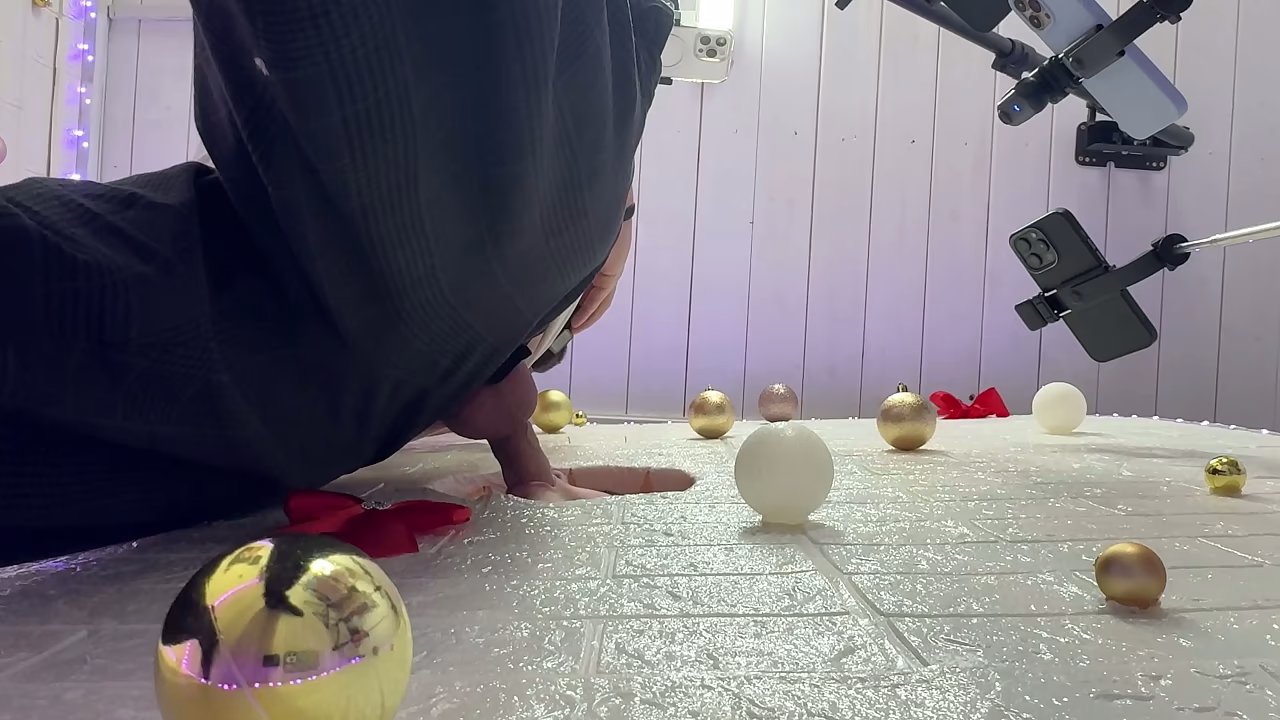 cock to twist without stopping. Sheer MisssVikki