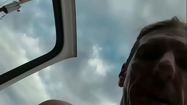Hombre heterosexual bicurioso le da golpes al aire libre a TS
                   Hombre heterosexual bicurioso le da golpes al aire libre a TS muchos negros