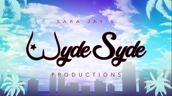 Hot Nymphos In The Hole! Kris Riot & Harmonie Marquis Make Out!