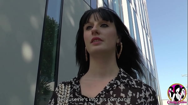Young Gorgeous Florence wanted to be fucked in the ass in a park